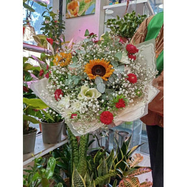 “Sunny Charm” Bouquet